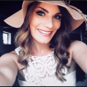 Meet your Posher, Wendy